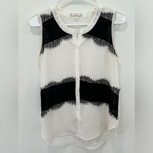 Pleione Sleeveless Blouse with Lace